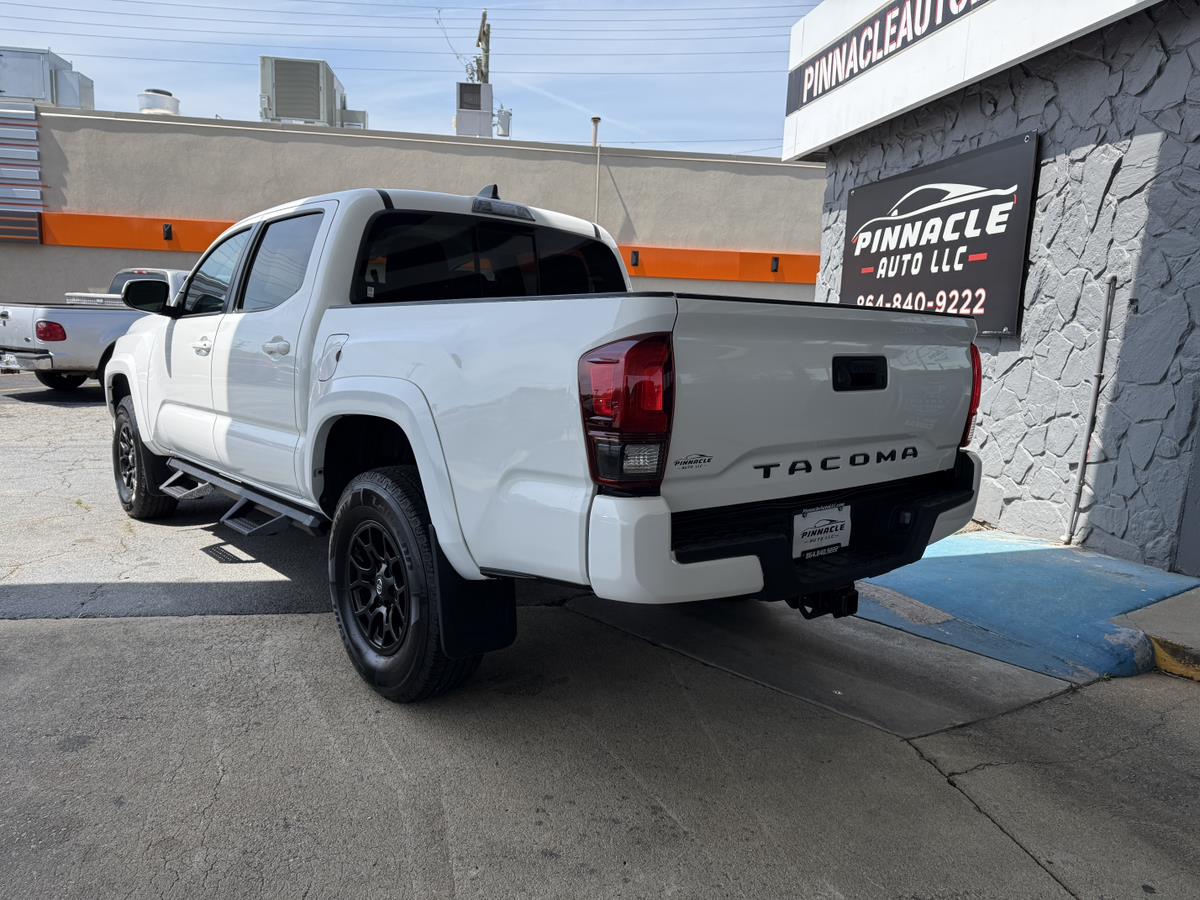 2022 Toyota Tacoma SR5 - Photo 4
