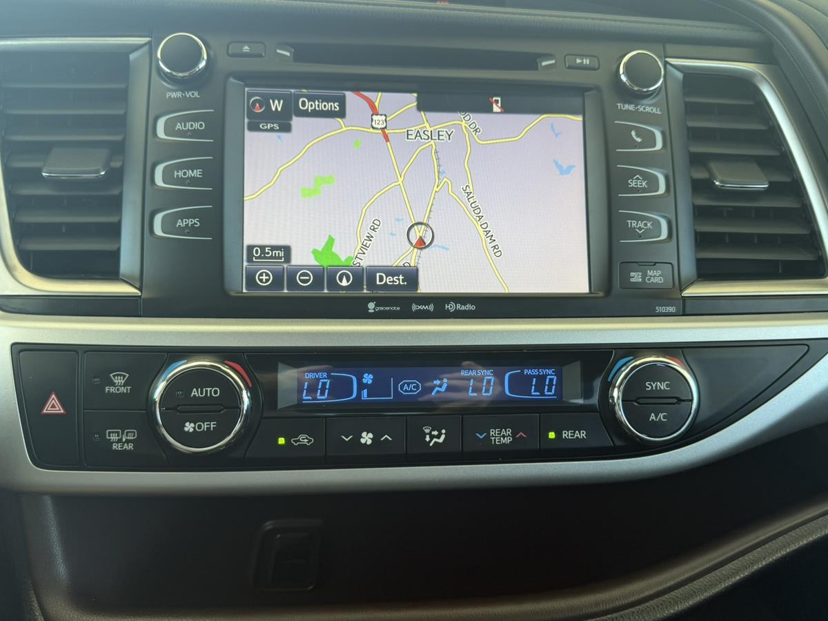 2019 Toyota Highlander XLE - Photo 20