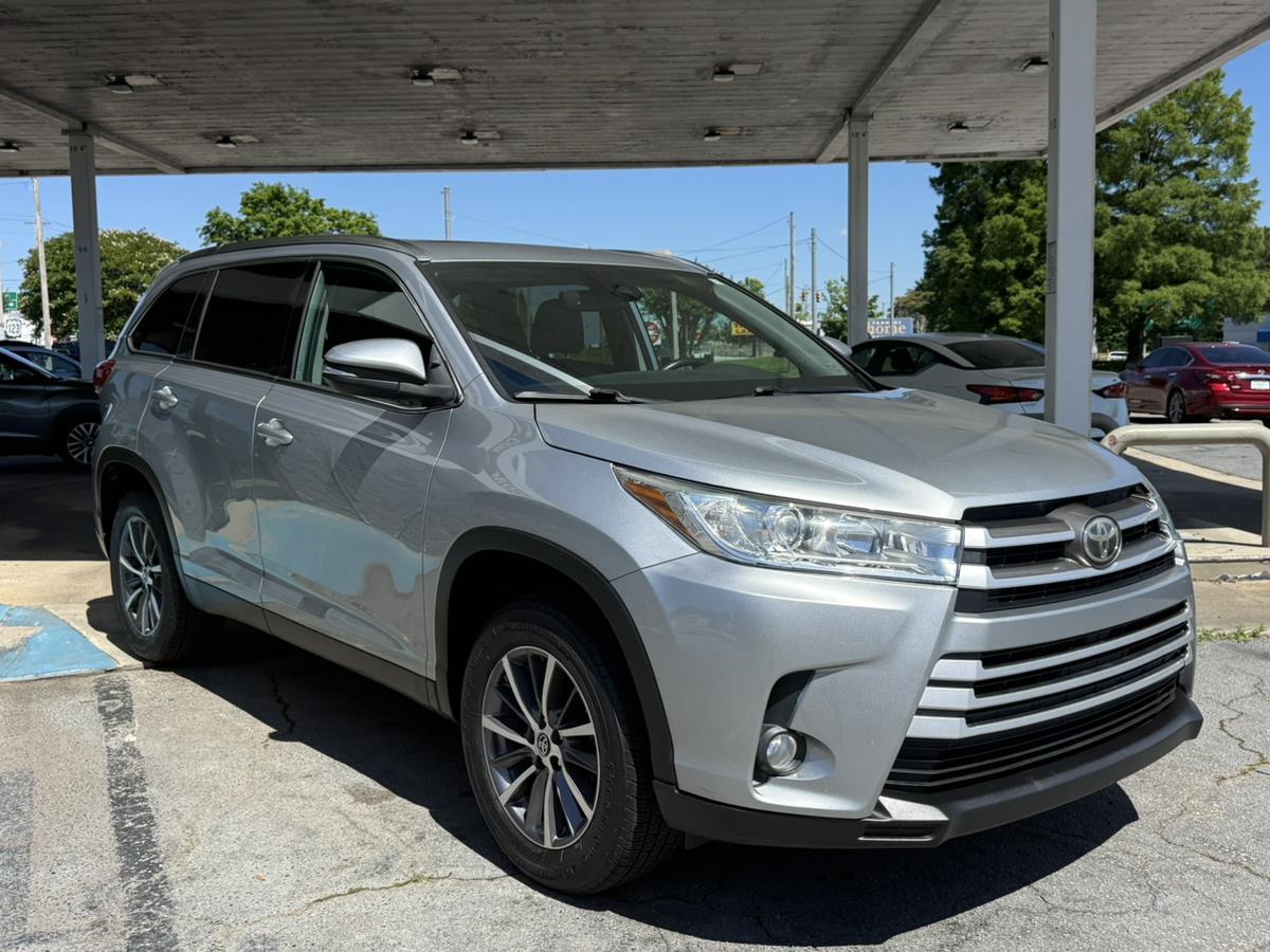 2019 Toyota Highlander XLE - Photo 4