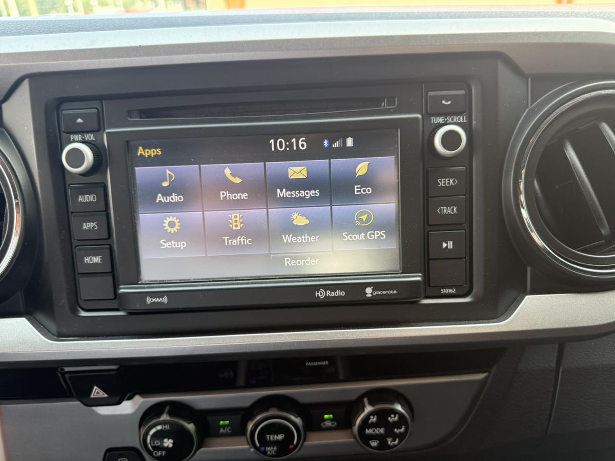 2017 Toyota Tacoma SR5 - Photo 18