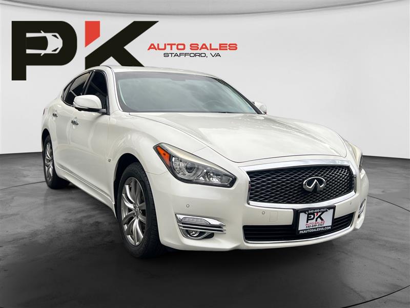 2019 INFINITI Q70 3.7 Luxe AWD