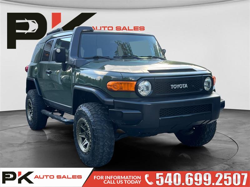 2011 TOYOTA FJ CRUISER 