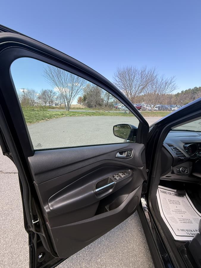 2019 Ford Escape SE - Photo 16