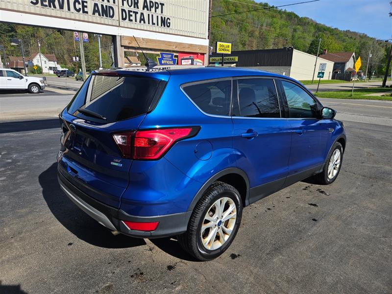 2019 Ford Escape SE - Photo 5