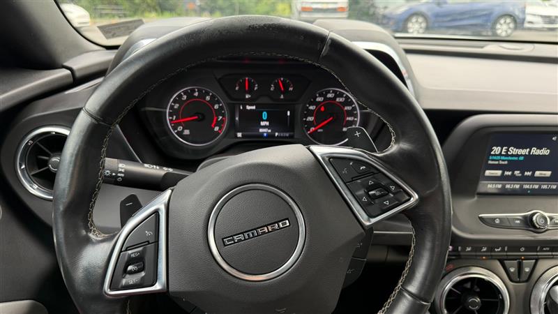 2017 Chevrolet Camaro 1LT - Photo 17