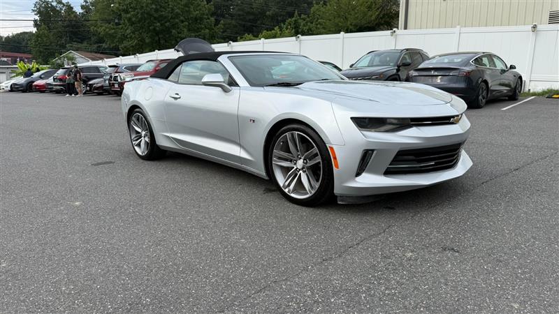 2017 Chevrolet Camaro 1LT - Photo 5