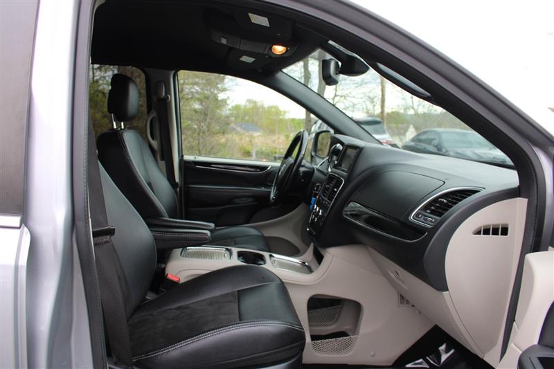2020 Dodge Grand Caravan SXT - Photo 10