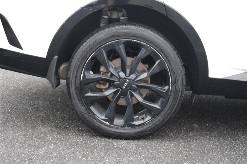 2022 Kia Sorento SX - Photo 9