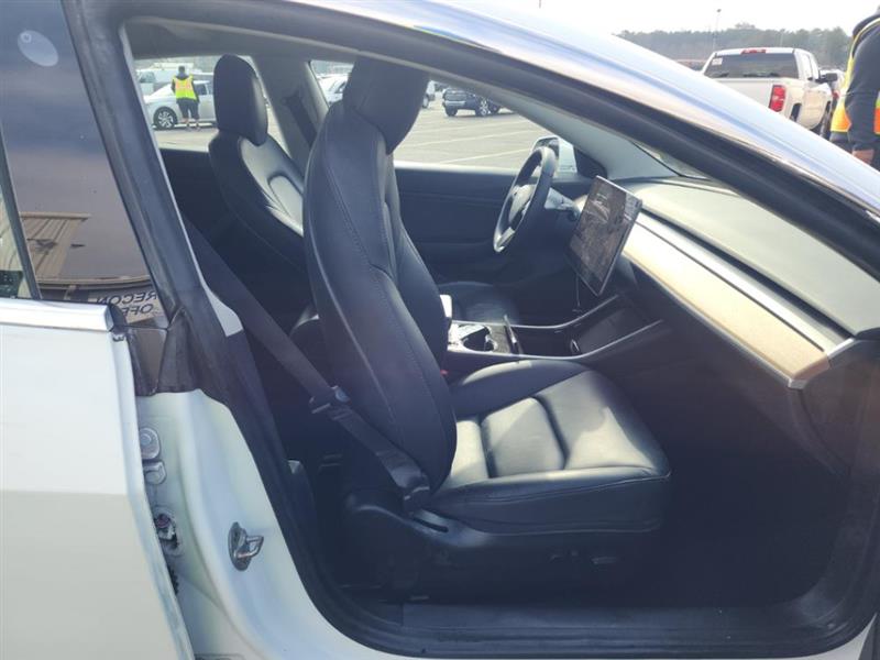 2020 Tesla Model 3 Base - Photo 2