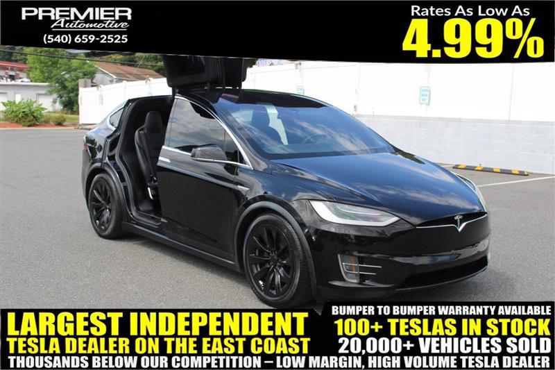 2016 Tesla Model X's photo