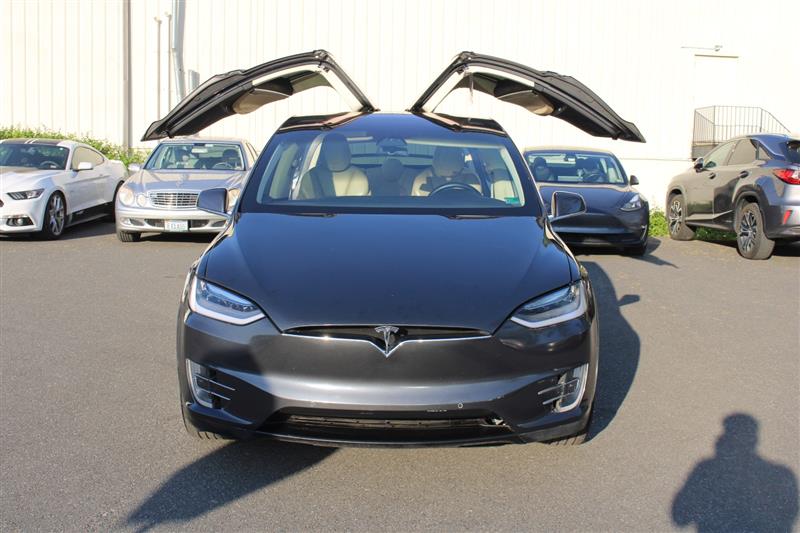 2016 Tesla Model X 75D - Photo 4