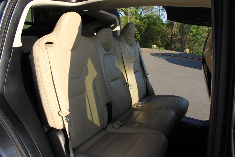 2016 Tesla Model X 75D - Photo 14