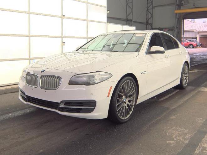 2014 BMW 5 Series 550i - Photo 3
