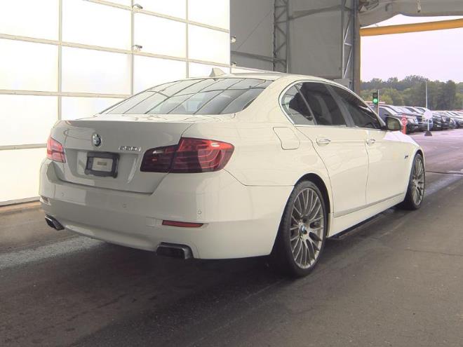 2014 BMW 5 Series 550i - Photo 5