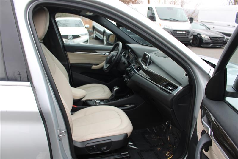 2016 BMW X1 28i - Photo 13