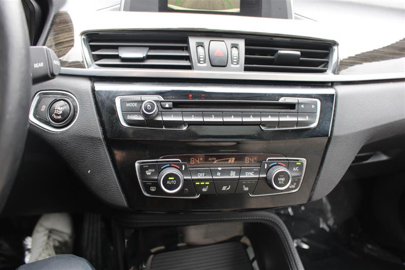 2016 BMW X1 28i - Photo 17