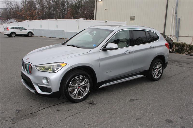 2016 BMW X1 28i - Photo 3