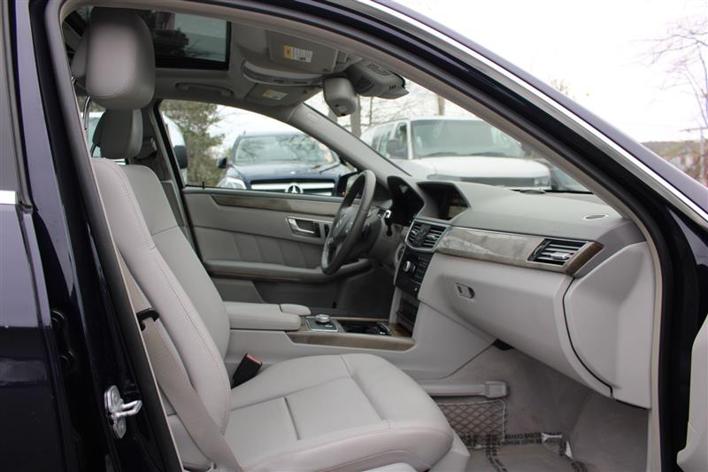 2010 Mercedes-Benz E-Class - Photo 14