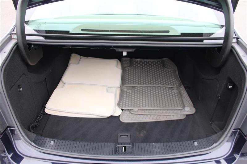 2010 Mercedes-Benz E-Class - Photo 23