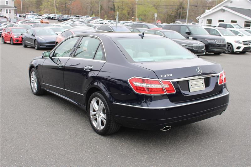 2010 Mercedes-Benz E-Class - Photo 6