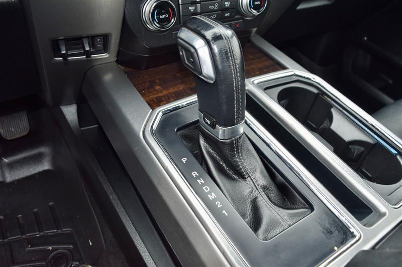 2015 Ford F-150 Platinum - Photo 22