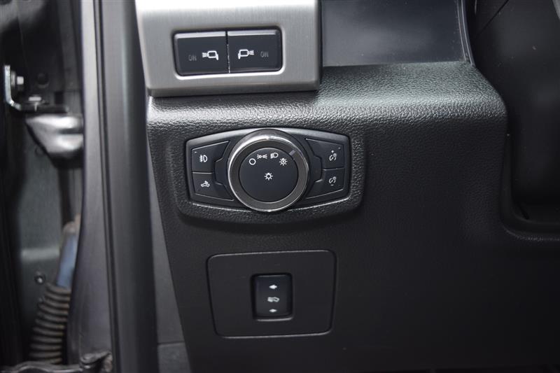 2015 Ford F-150 Platinum - Photo 26