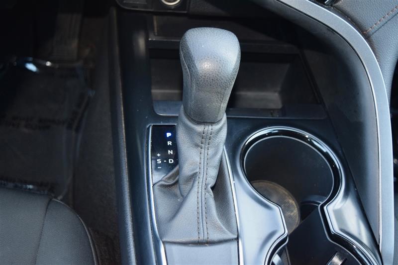 2020 Toyota Camry LE - Photo 23
