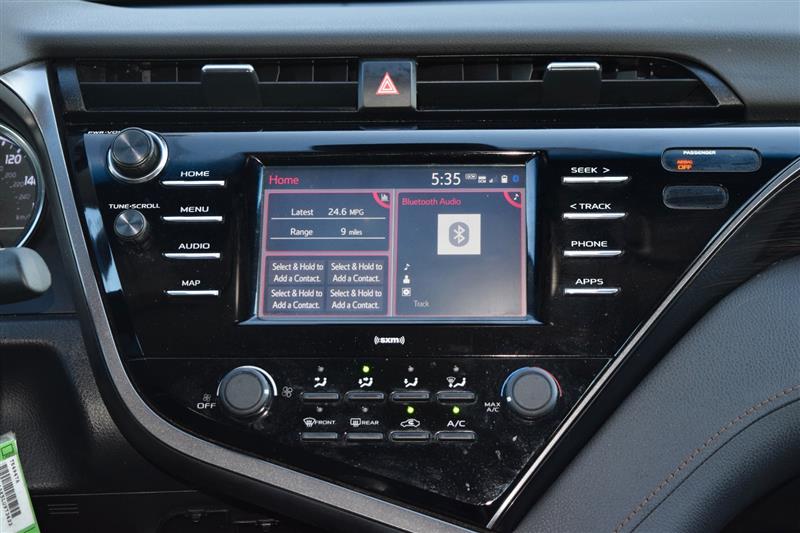2020 Toyota Camry LE - Photo 24