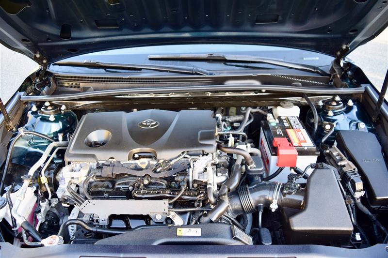 2020 Toyota Camry LE - Photo 9