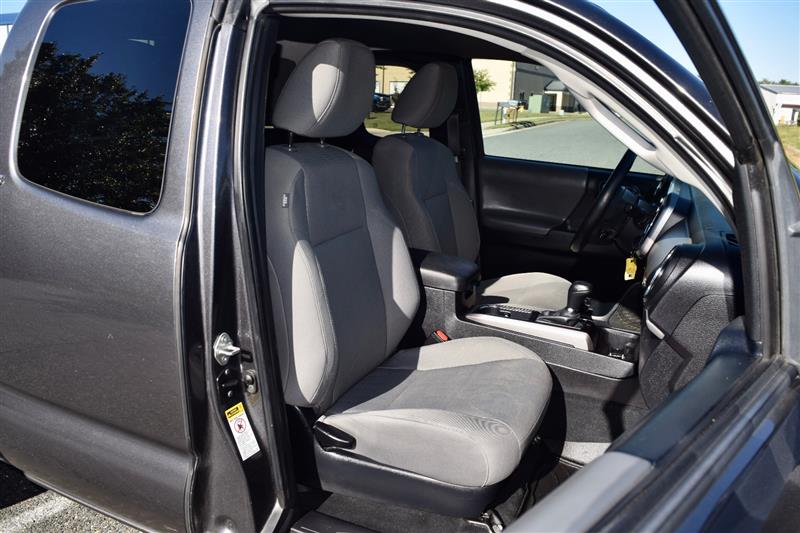2016 Toyota Tacoma SR5 - Photo 12