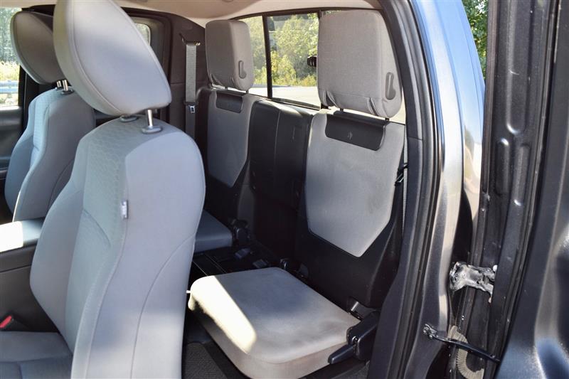 2016 Toyota Tacoma SR5 - Photo 14