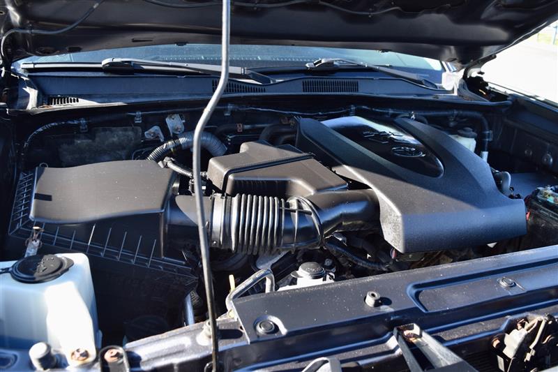 2016 Toyota Tacoma SR5 - Photo 8