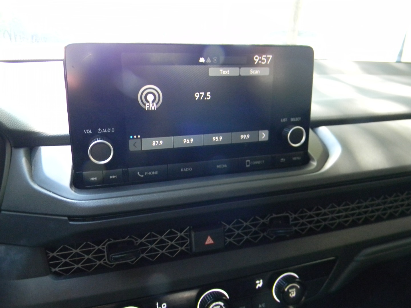 2024 Honda Accord LX - Photo 30