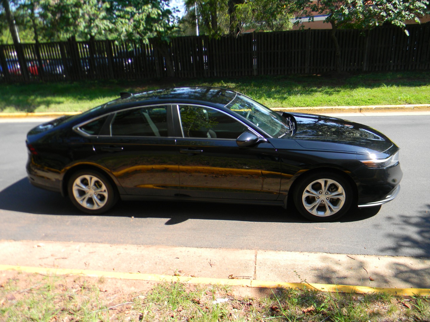 2024 Honda Accord LX - Photo 8
