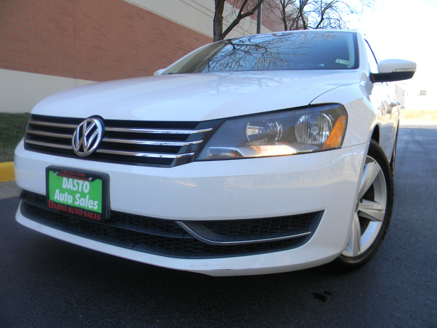 2013 Volkswagen Passat 2.5L SE w/Sunroof Auto PZEV's photo