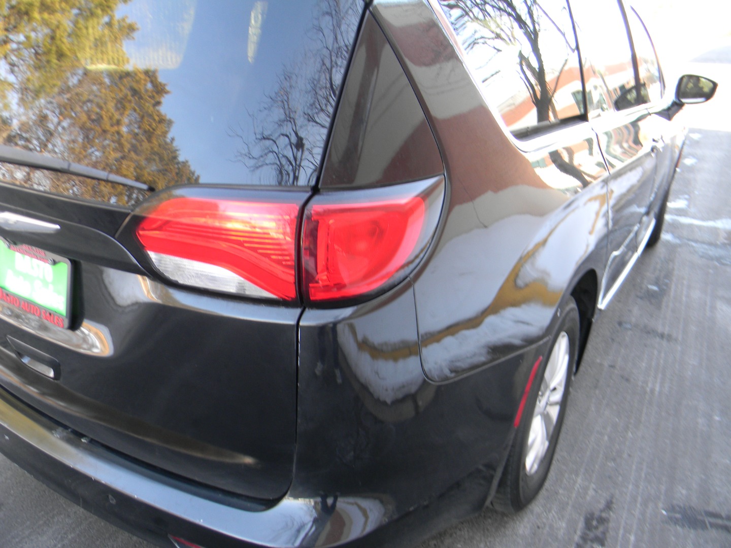 2017 Chrysler Pacifica Touring-L - Photo 10