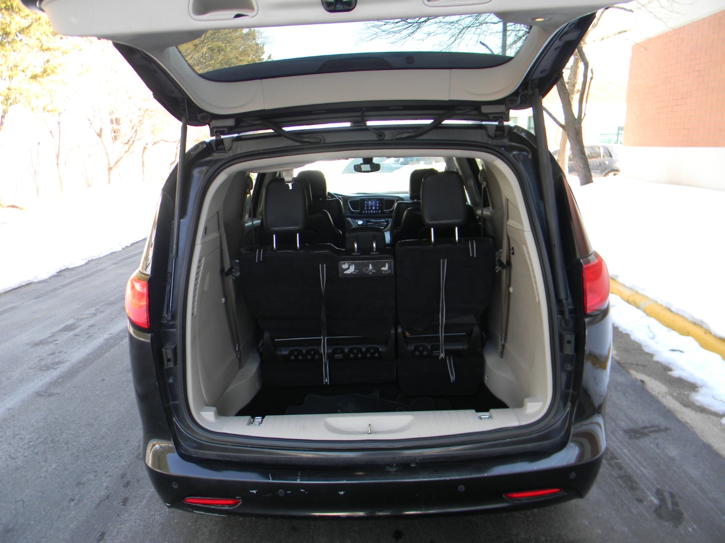 2017 Chrysler Pacifica Touring-L - Photo 24