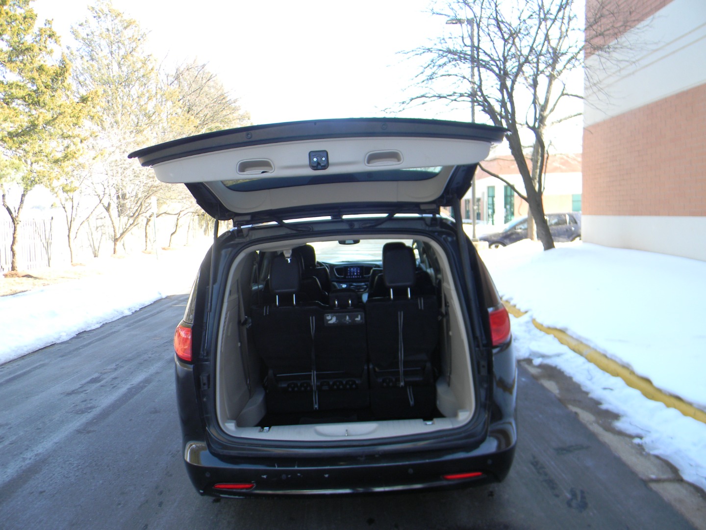 2017 Chrysler Pacifica Touring-L - Photo 25