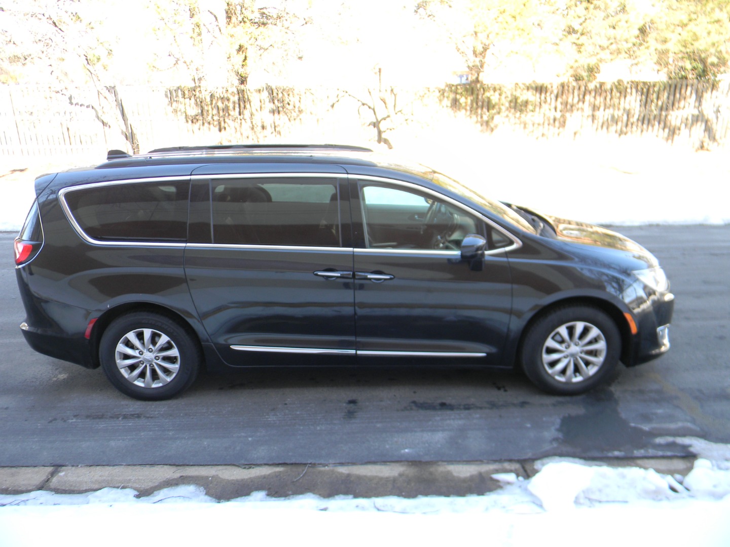 2017 Chrysler Pacifica Touring-L - Photo 8