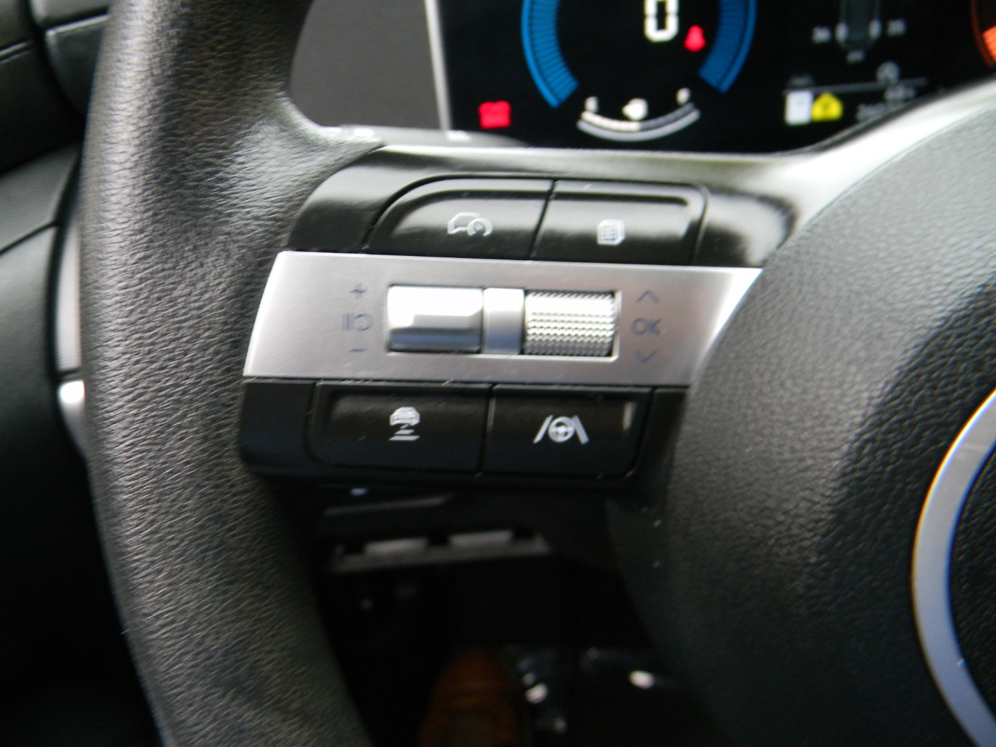 2025 Hyundai Tucson SEL - Photo 29