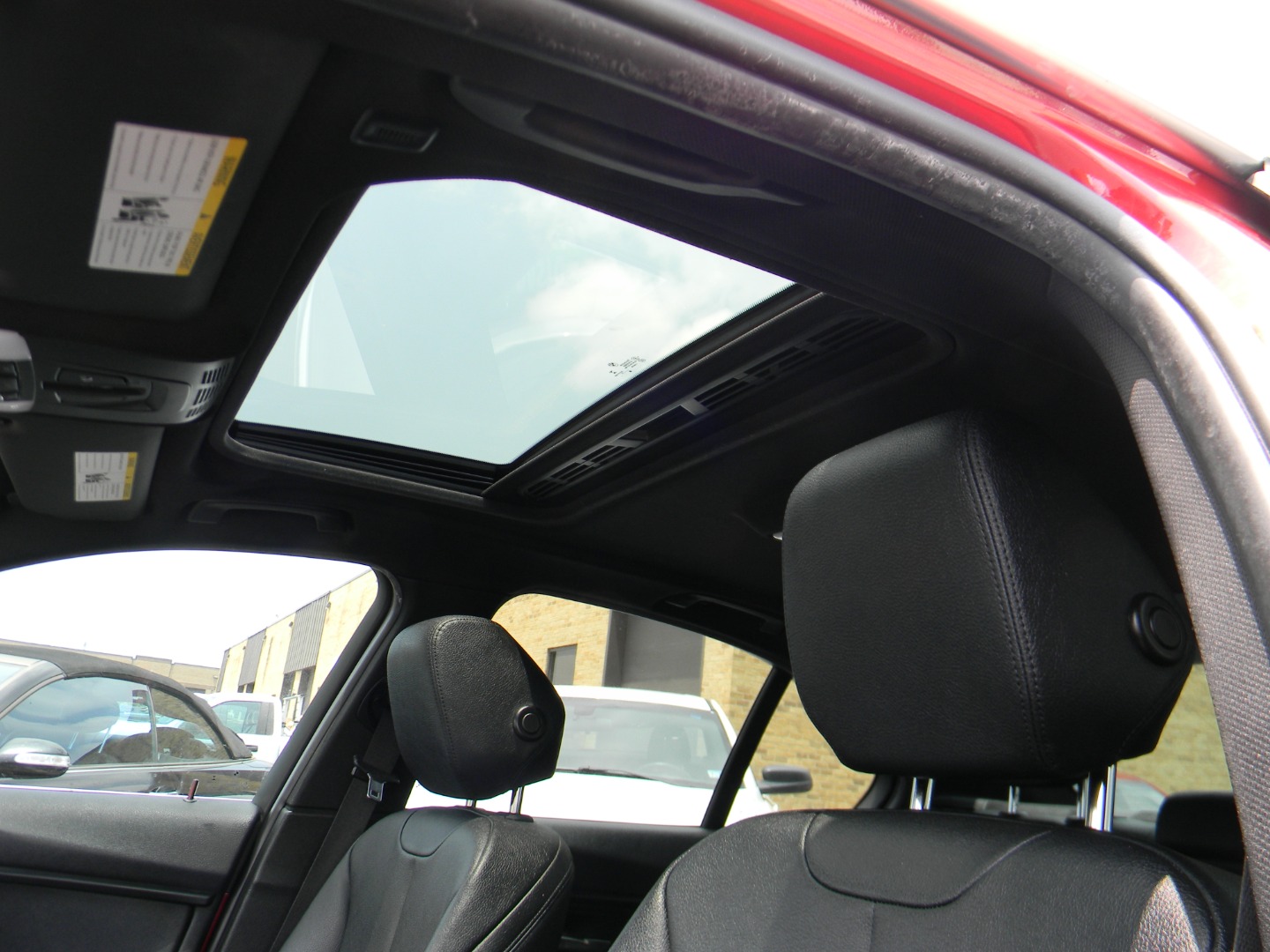 2015 BMW 3 Series 320i - Photo 41