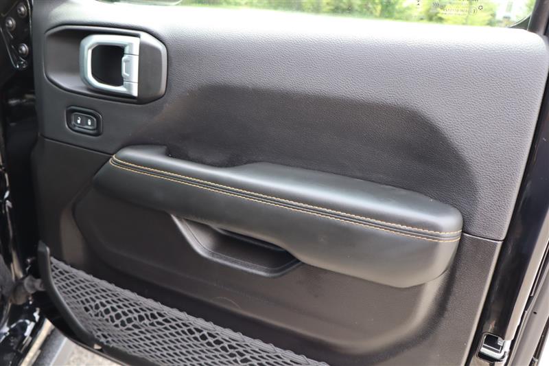 2025 Jeep Wrangler 4-Door Sahara - Photo 10