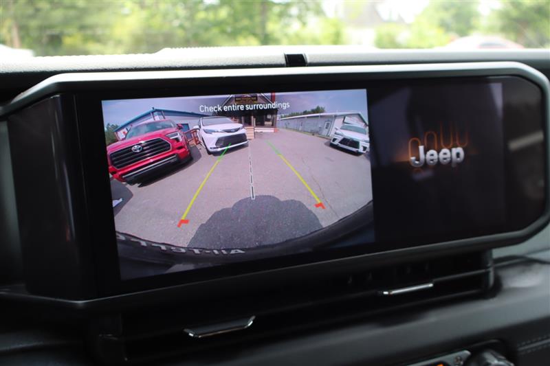 2025 Jeep Wrangler 4-Door Sahara - Photo 21