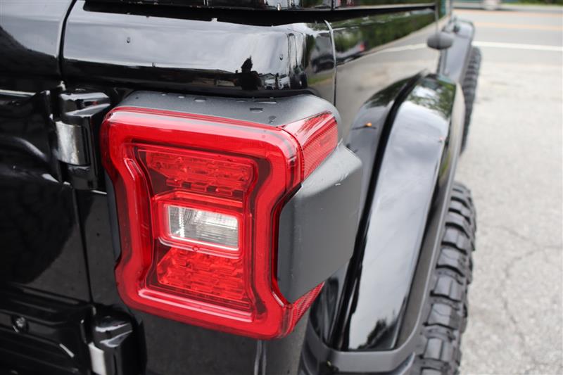 2025 Jeep Wrangler 4-Door Sahara - Photo 27