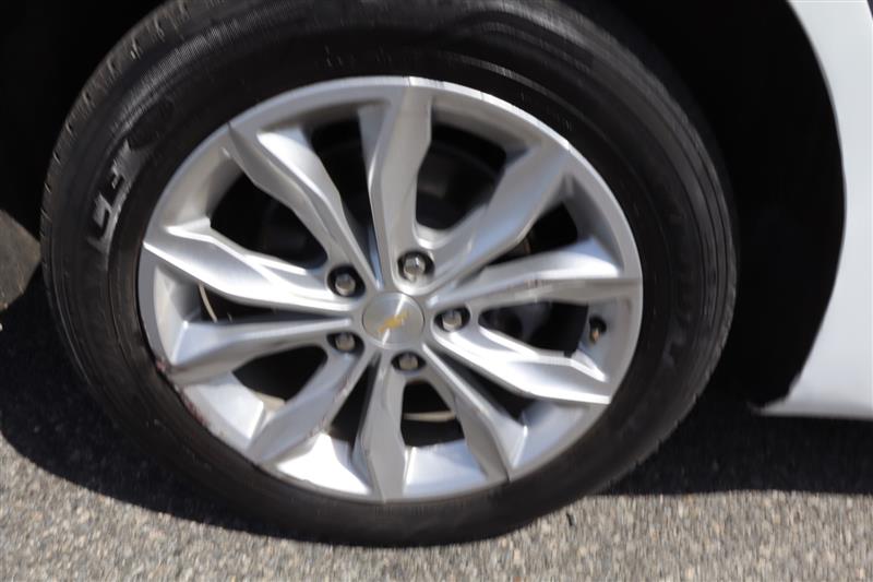 2023 Chevrolet Malibu 1LT - Photo 24