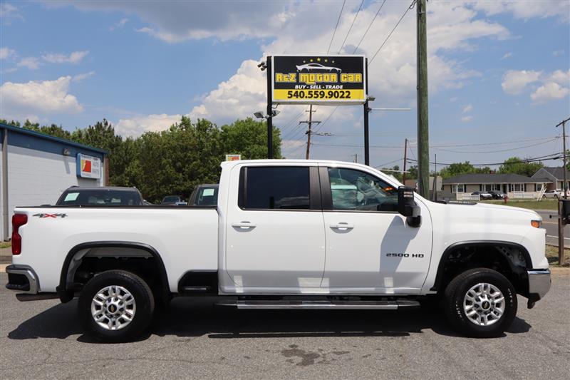 2025 Chevrolet Silverado 2500HD LT - Photo 4