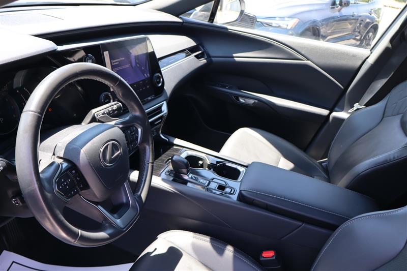 2024 Lexus RX 350 - Photo 17