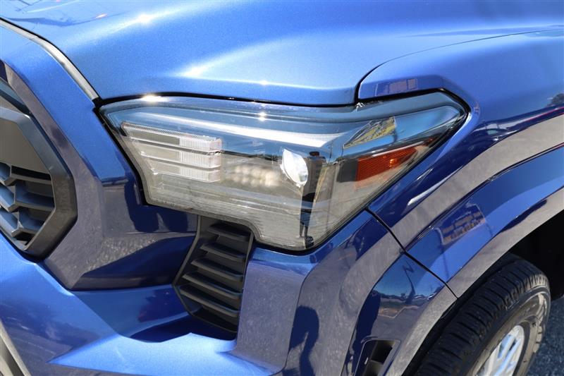 2025 Toyota Tacoma SR5 - Photo 23