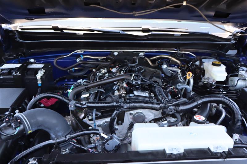 2025 Toyota Tacoma SR5 - Photo 32