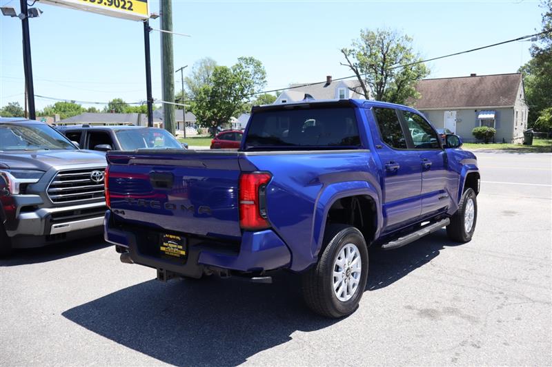 2025 Toyota Tacoma SR5 - Photo 5
